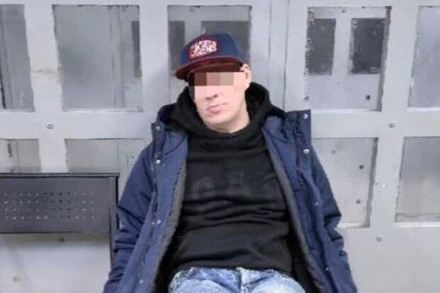 Росгвардия Петербурга задержала рецидивиста за кражу настольной игры в книжном магазине