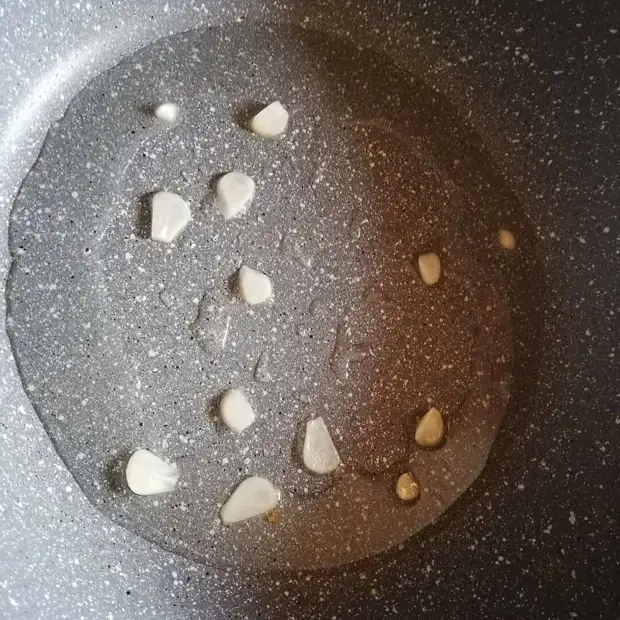 Баклажаны-это не только икра! кбжу на 100 грамм 47 ккал б-1,75 ж-1,40 у-7,5