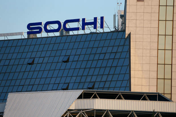 Сотрудница российского аэропорта спасла пассажира от переписи имущества на мошенников