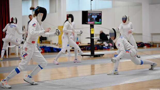 «Новогодний турнир» по фехтованию на шпагах провели в Казани