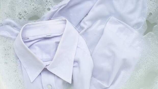 Откажитесь от хлорки: как бережно отбелить вещи, не повреждая ткань