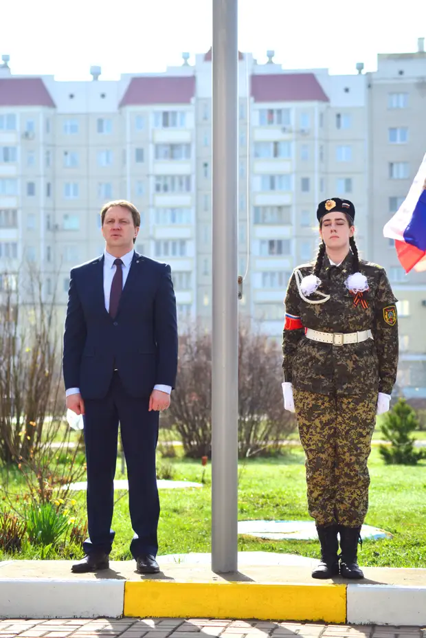 Фото дня: кто ж бордюры в Орле так красит?