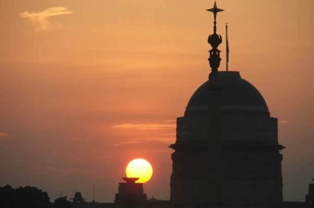 Ученый Бернс предупредил о сильных землетрясениях в Индии и ее антиподе