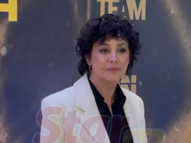 Вернувшаяся с Бали Асмус, ее бывший — Бурец под ручку с Земцовой: «Резервация»