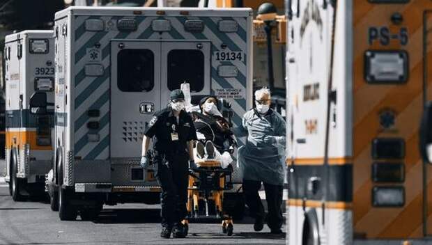 Байден предрекает США непростое будущее из-за коронавируса