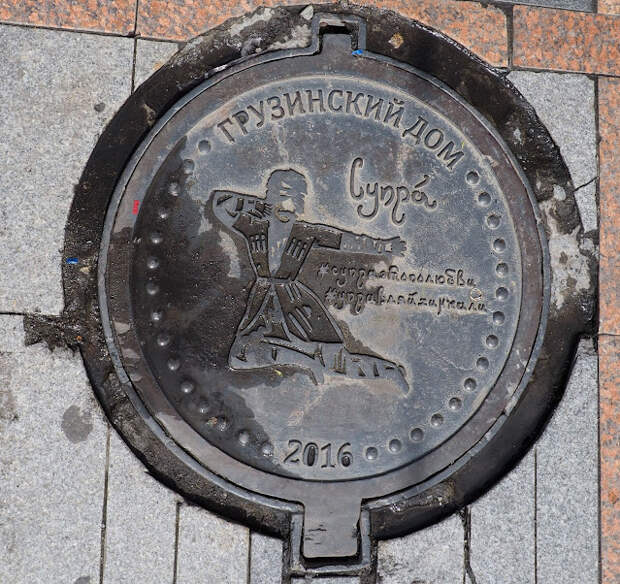 Россия, Владивосток - люк