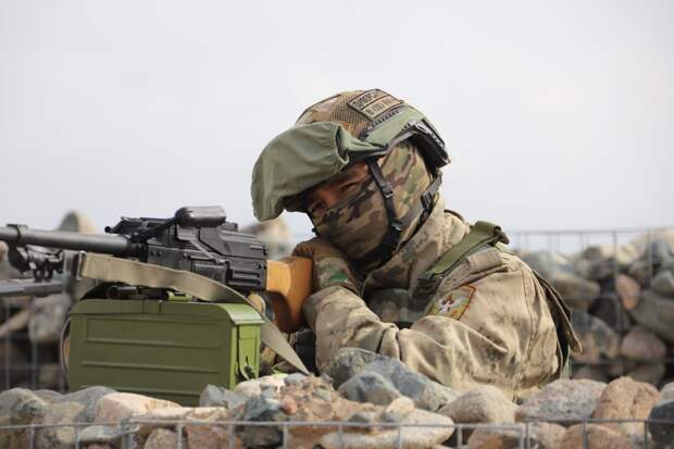 Нас взял в плен один человек: российский боец в одиночку зачистил свиноферму под Красноармейском