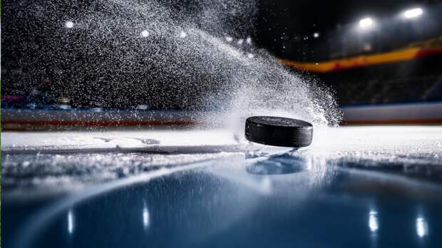 "Шанхайские драконы" второй раз за сезон обыграли лидера КХЛ "Локомотив"