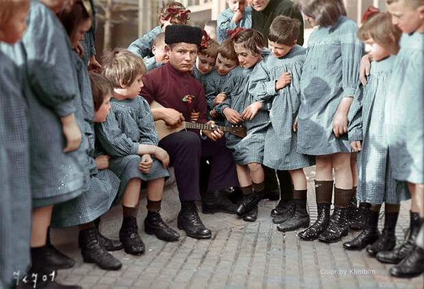 25 фото оживших вновь, отображающих жизнь России с 1900 по 1965 год. 25 фото оживших вновь, отображающих жизнь России с 1900 по 1965 год.