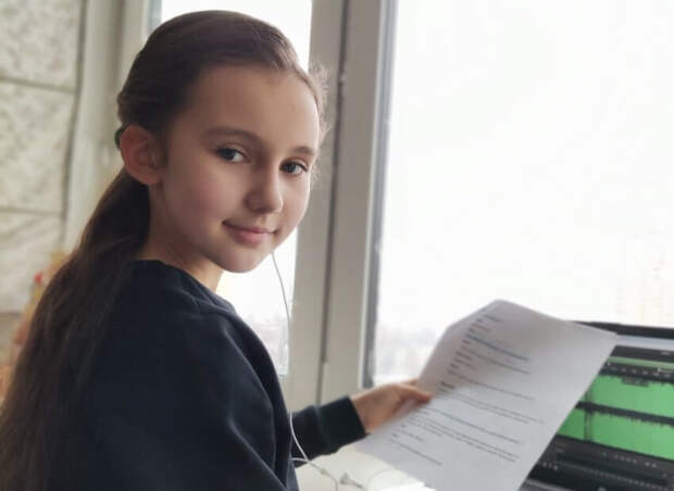 Школьница из Бескудниковского озвучила мультфильм про космос