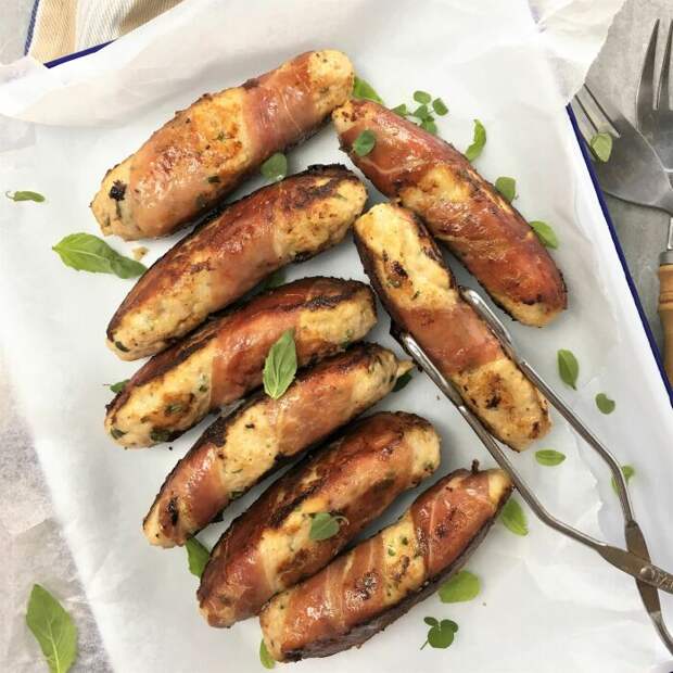 Куриная колбаска. \ Фото: in.pinterest.com.