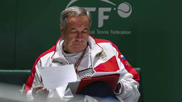 Тарпищев — о поражении Карацева на АО-2022: Аслан не умеет играть по счёту