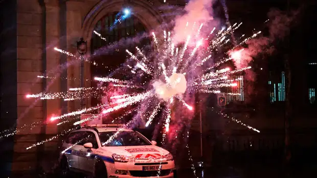 "Ни Макрон, ни Ле Пен — революция!" Чем закончились выборы во Франции