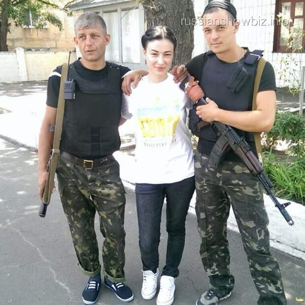 Анастасия Приходько с украинскими военными