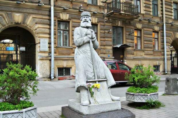 Памятник дворнику Памятник дворнику