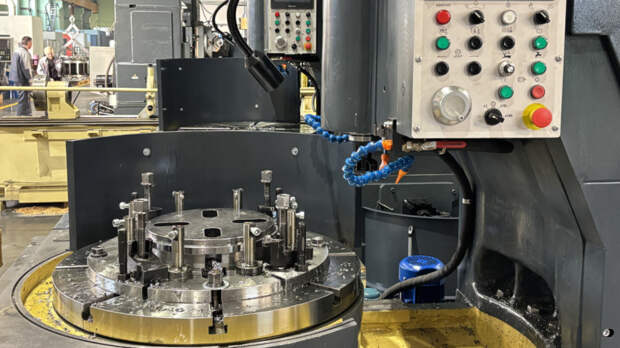 Импортозамещенные узлы для Aurus и российских электробусов начали выпускать на "Муроммашзаводе"