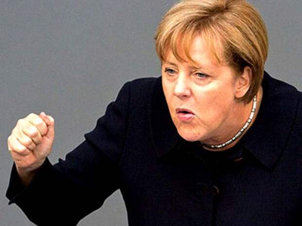 Меркель объявила, что берет всех мусульман в Германии под свою защиту!