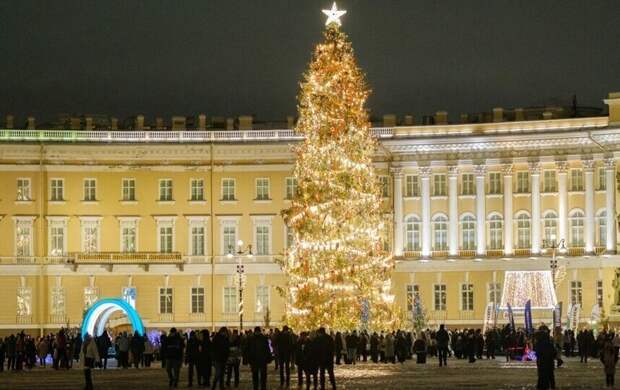 Петербург принял рекордные 1,28 млн туристов за новогодние праздники