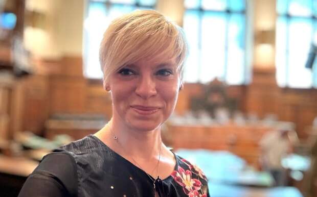 Bild: уроженка Омска выиграла выборы в Гамбурге после возвращения в Россию