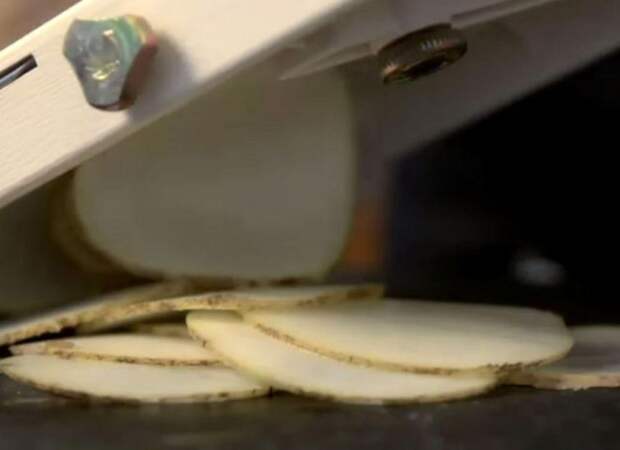 Как быстро и просто приготовить чипсы дома при помощи микроволновки