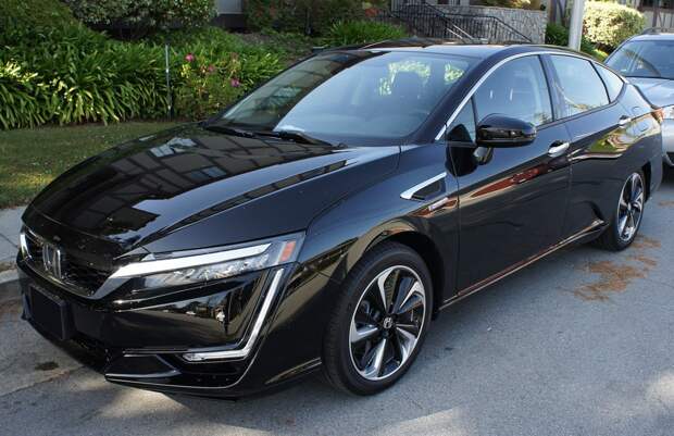 А вы бы приобрели гибрид PHEV или боитесь трудностей обслуживания?
