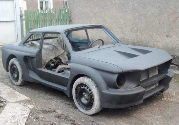 Автоумельц-энтузиаст своими руками переделал «Запорожец» под Ford Mustang (34 фото) Уникальный ЗАЗ 968 «Запорожец»