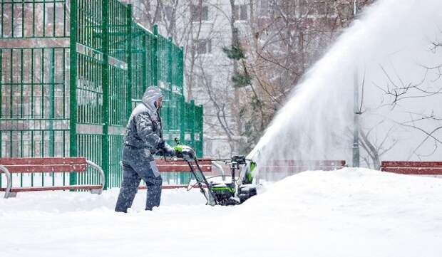 Мэр Москвы поблагодарил работников городских служб за усиленную работу в новогодние праздники