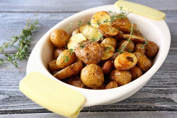 Постный запеченный картофель