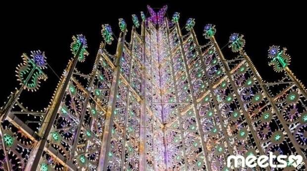 unusual christmas tree glass tree