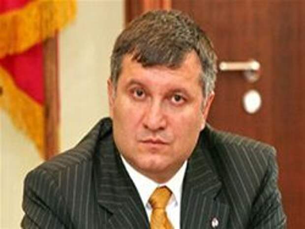 Аваков: президент не должен контролировать МВД Аваков: президент не должен контролировать МВД