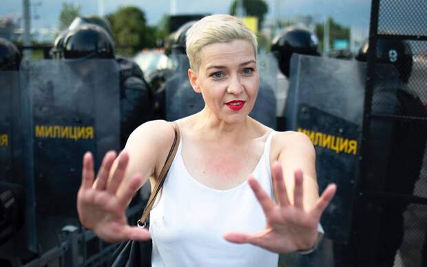 Лукашенко помиловал оппозиционеров Марию Колесникову, Виктора Бабарико и еще около 120 граждан разных стран, которые были осуждены за шпионаж, террори...