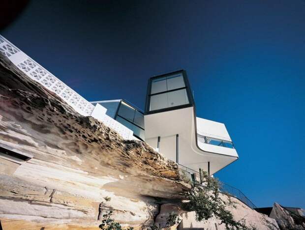 Дом Холмана в Dover Heights (Австралия) находится на краю 70-метровой скалы над Тихим океаном дом, интересное, красиво, обрыв, строения