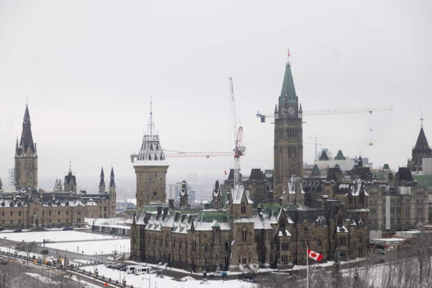 Россиян призвали не посещать Канаду