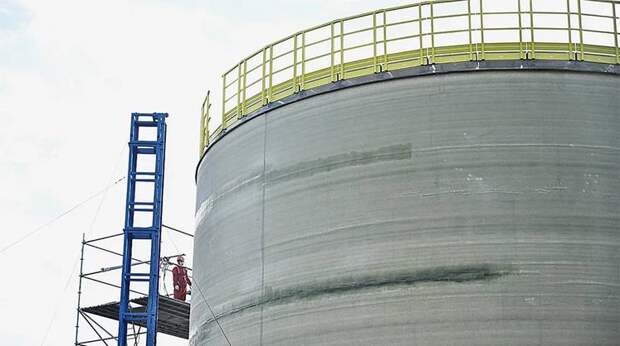 Композиты: построен гигантский резервуар из стеклопластика