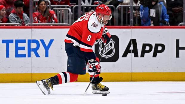 Овечкин вышел на 15-е место по матчам в НХЛ