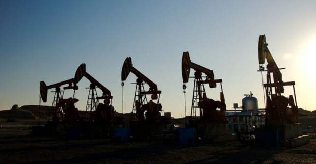 Аналитик Фролов: попытки США ввести предельные цены на нефть выглядят анекдотично