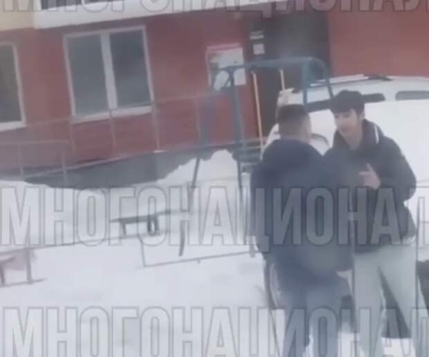 Очередное "торжество" российского правосудия было зафиксировано в Екатеринбурге, где Чкаловский районный суд Свердловской области посчитал нападение с ножом и избиение местного жителя "незаменимым...-2