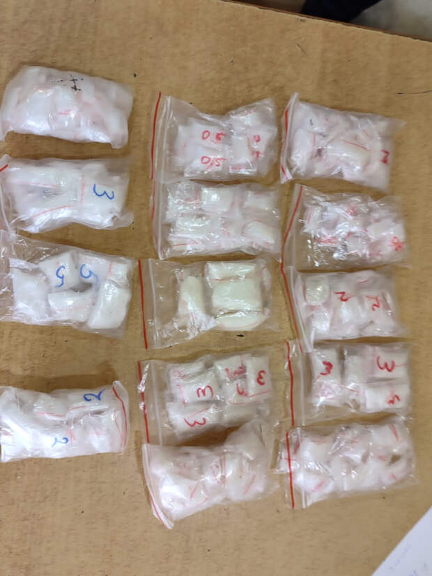 Семейная пара из Пскова везла в Сочи крупную партию наркотиков