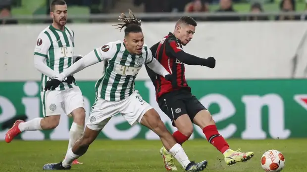 «Байер» проиграл «Ференцварошу» в Лиге Европы в дебютном матче Лунёва