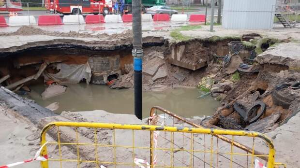 Площадь провала грунта на Энгельса может достигать 40 «квадратных метров»