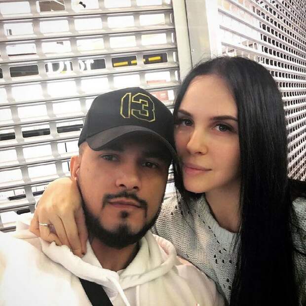 Кем были первые девушки резидентов Black Star