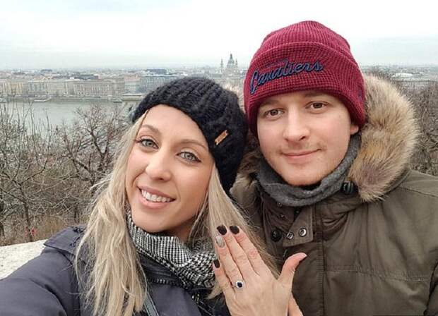 Как вы относитесь к интернет-знакомствам? Пара общалась в 