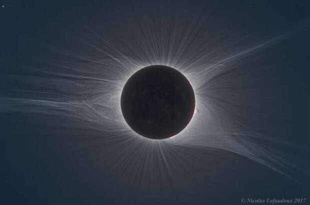 http://images.astronet.ru/pubd/2018/05/01/0001408543/AmericanEclipseHDR_Lefaudeux_1080.jpg