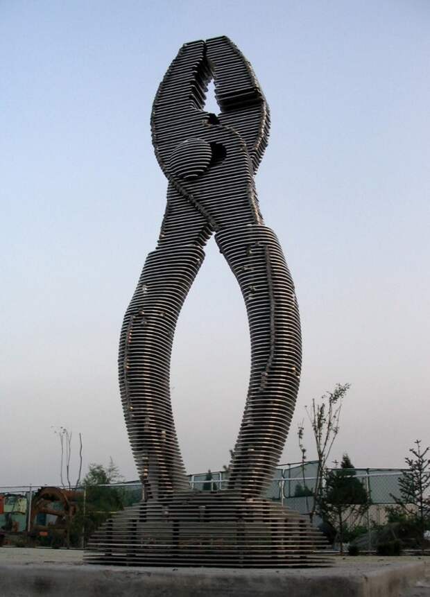 Стальные скульптуры Парк Чан Хьола (Park Chan-Girl)