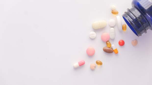 Годовалая девочка из Петербурга без спроса взяла лекарства матери и получила серьезное отравление