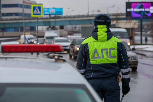 В России начали останавливать автомобили с «блатными» номерами. Какие комбинации изымают сотрудники ГАИ?