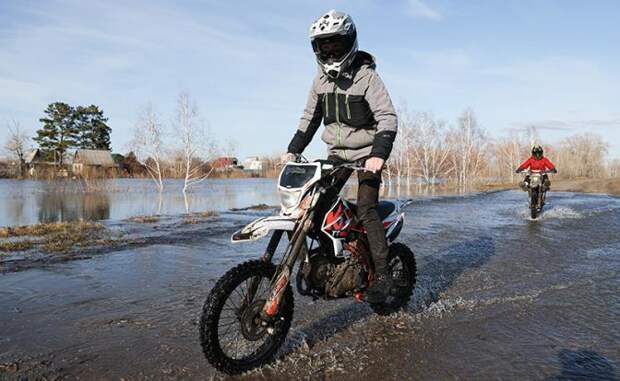 Тарахтящая проблема с летальным исходом — но у чиновников кроме запретов иных мыслей нет