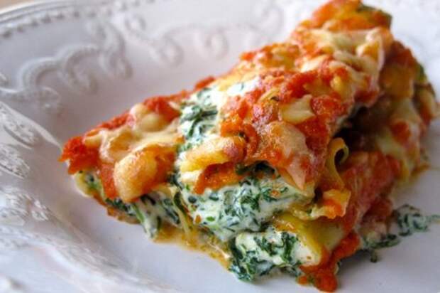 Каннеллони, фаршированные куриной грудкой