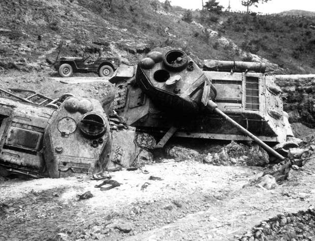 Подбитые американцами Т-34-85
