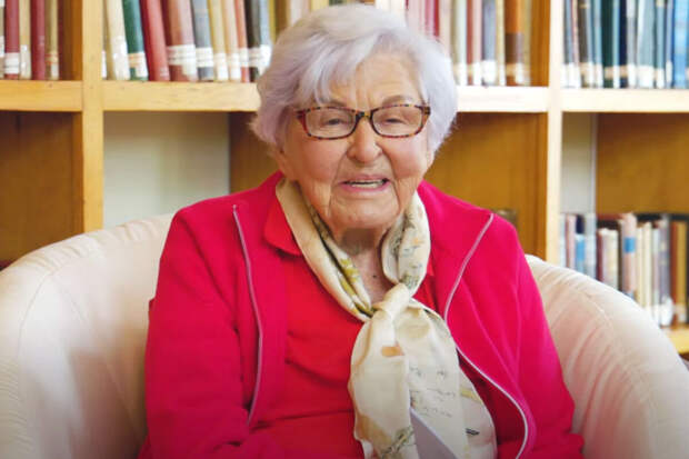 CNBC: 102-летняя американка Дебора Секели рассказала о секрете своего долголетия